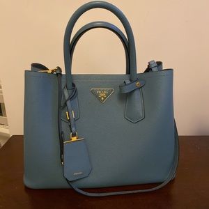 Gorgeous Prada Saffiano tote- excellent condition